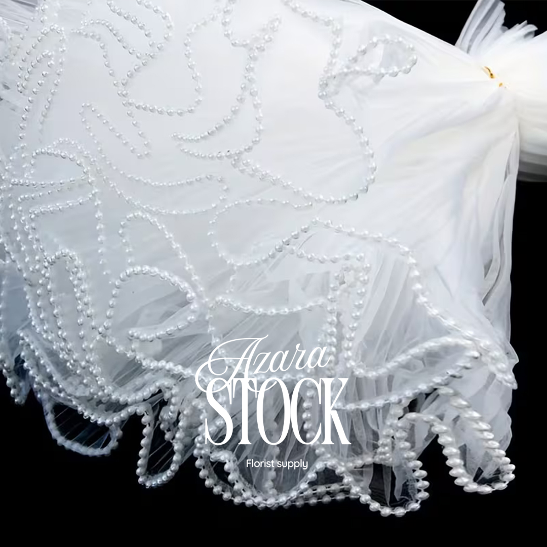 Дантела с перли 28 х 400 см бяла